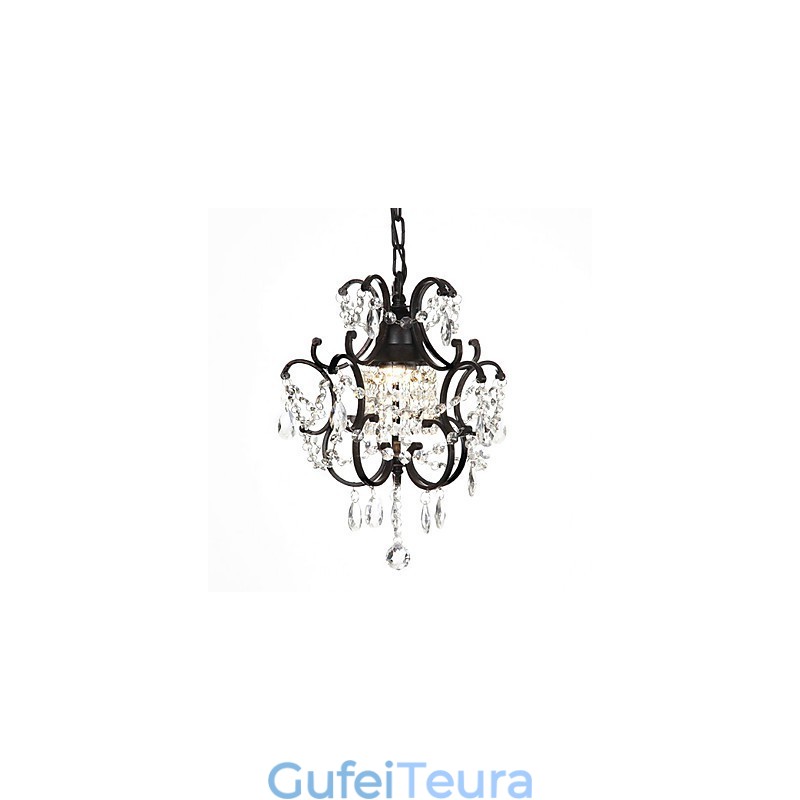 נברשת מודרנית עם חרוזי קריסטל