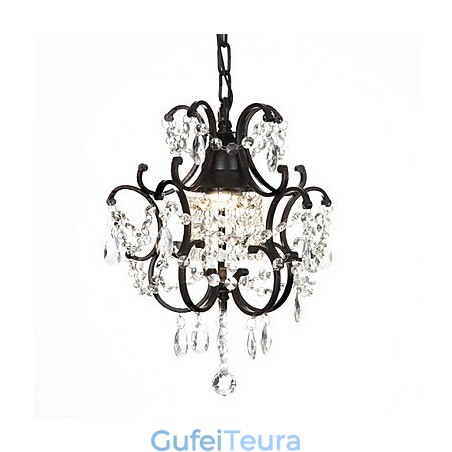 נברשת מודרנית עם חרוזי קריסטל