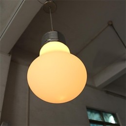 נורה אמריקאית קאנטרי קריאייטיב