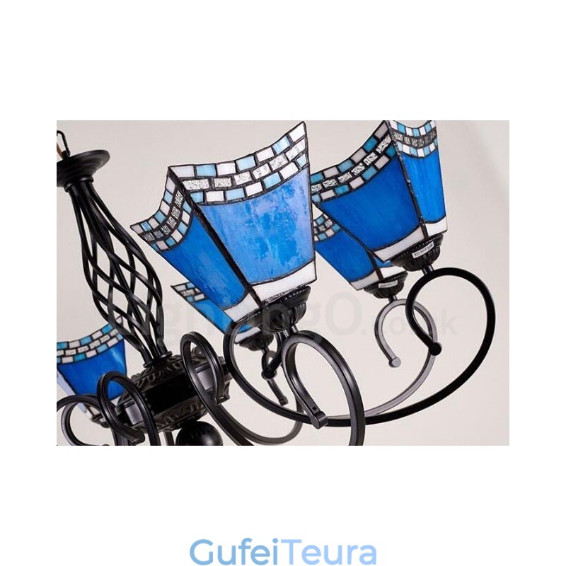 8 נברשת מתכת משולבת בסגנון ים תיכוני קל