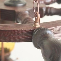 ציור רטרו עץ במבוק נברשת