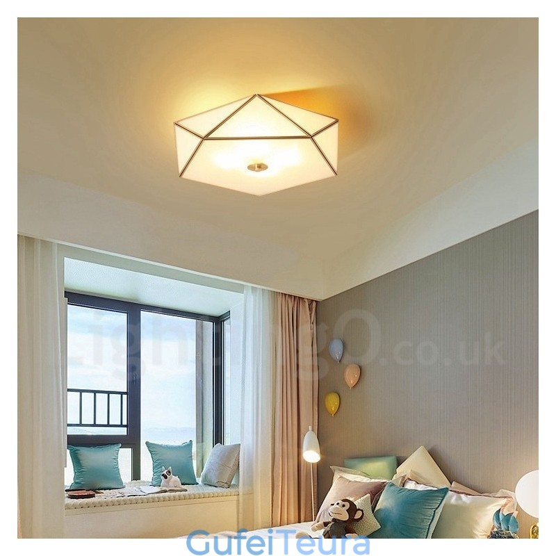 פליז טהור כפרי לודג' נורדי בסגנון פלאש הר תקרה עם גוון זכוכית