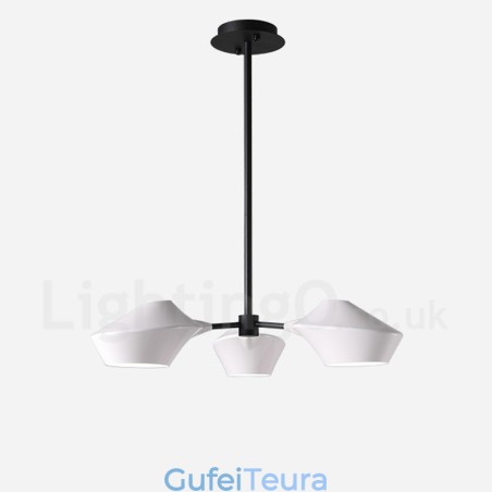 נברשת רטרו לינארית 3 אור עם גוונים אקריליים במוסך בחוץ