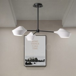 נברשת רטרו לינארית 3 אור עם גוונים אקריליים במוסך בחוץ