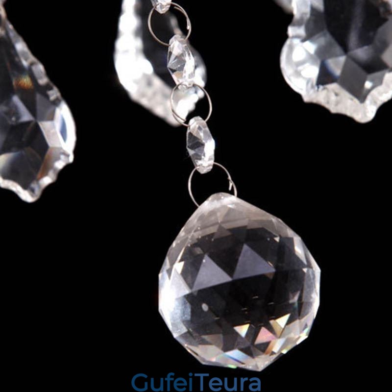 נברשת קריסטל אירופאית ירקן לבן ייחודי