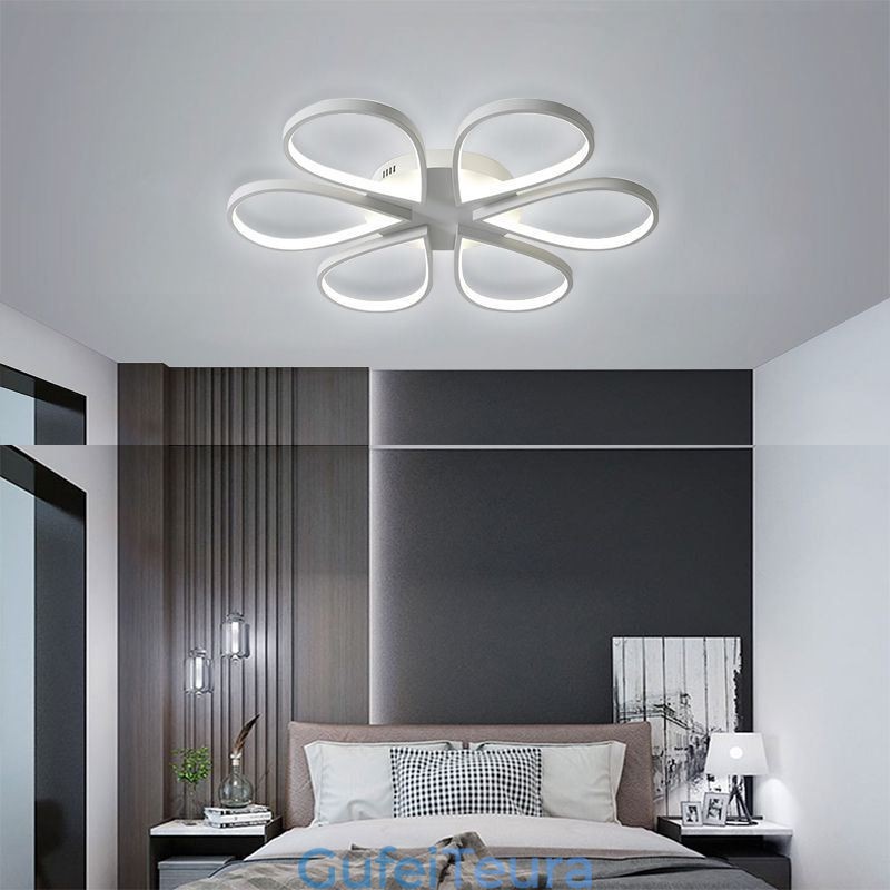 תאורת תקרת תלתן מינימליסטית מסוג Flush Mount