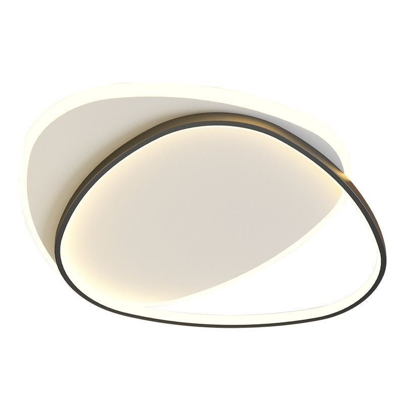 תאורת תקרה משולשת כפולה בהר