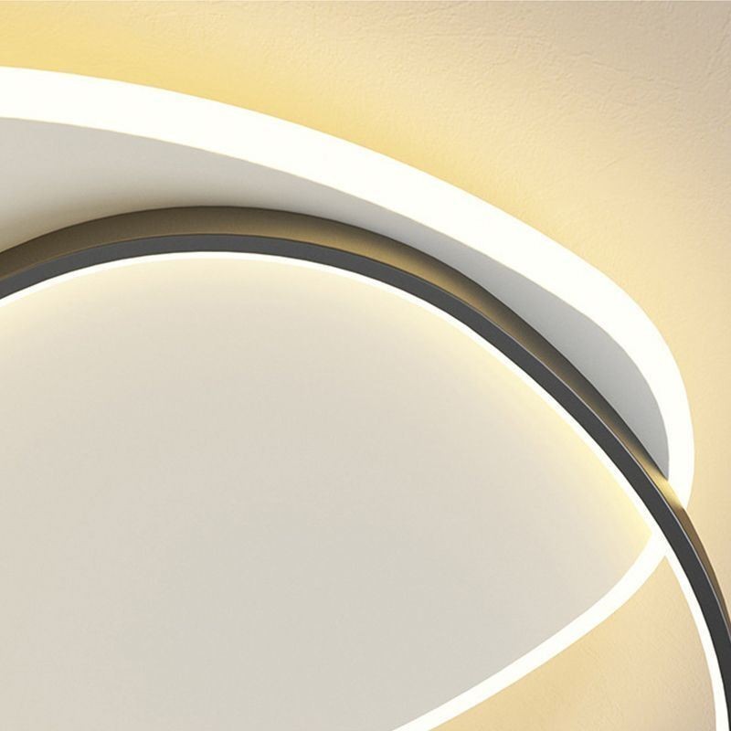 תאורת תקרה משולשת כפולה בהר