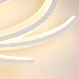 תאורה מודרנית לתקרה לא סדירה ליניארית