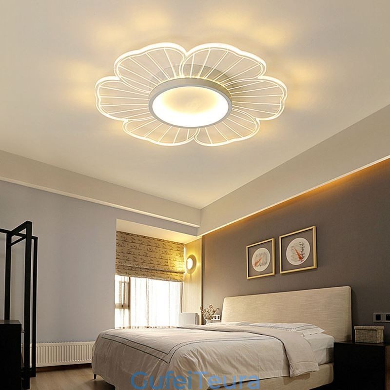 Minimalist Petal Flush Mount Light Light Creative Decoration Lights