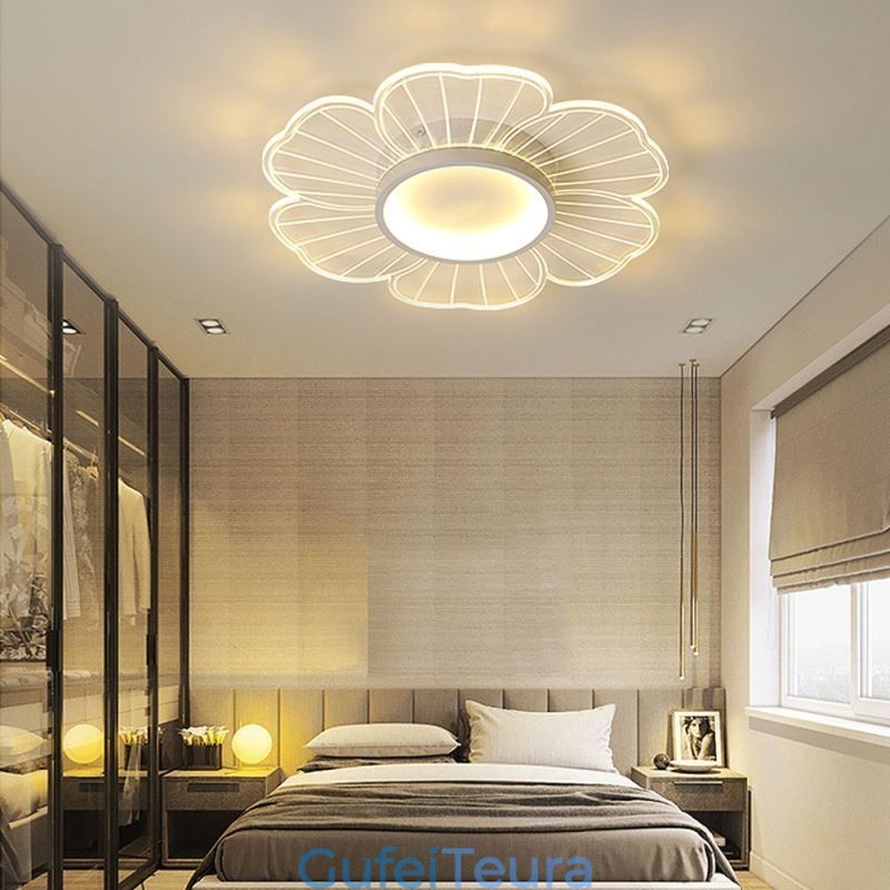 Minimalist Petal Flush Mount Light Light Creative Decoration Lights