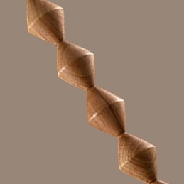 נברשת במבוק עץ בסגנון מיני קלאסי מסורתי