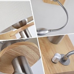 מנורת קיר One Light עם אור קריאה