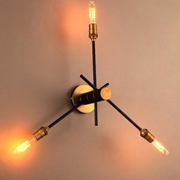 אמריקן קריאייטיב לופט משחזר דרכים עתיקות הוא מחסן מנורות הקיר