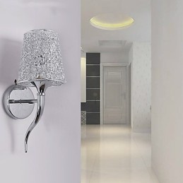 מנורה כסופה ליד המיטה מנורות קיר מנורות אינסטלציה מלכודת רקע מראה אור