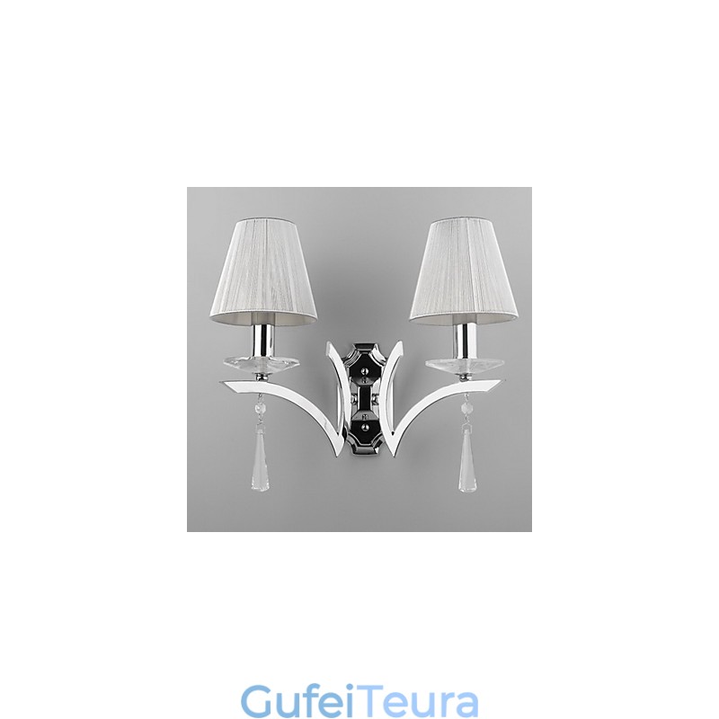 פנס קיר אלגנטי עם 2 נורות טיפות קריסטל מעוטרות