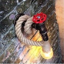 תכונת ציור לודג' כפרית לקיר פמוטי קיר עם אור סביבתי