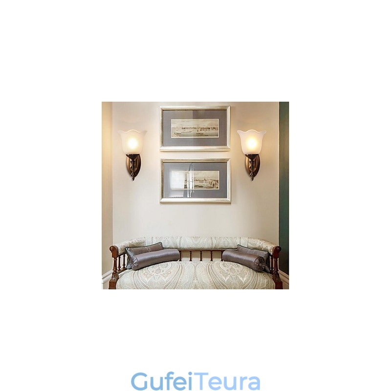 מודרני עכשווי אחרים כוללים Uplight קיר פמוטי קיר