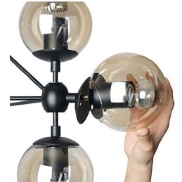 נברשת רטרו סלון בחוץ מוסך מתכת