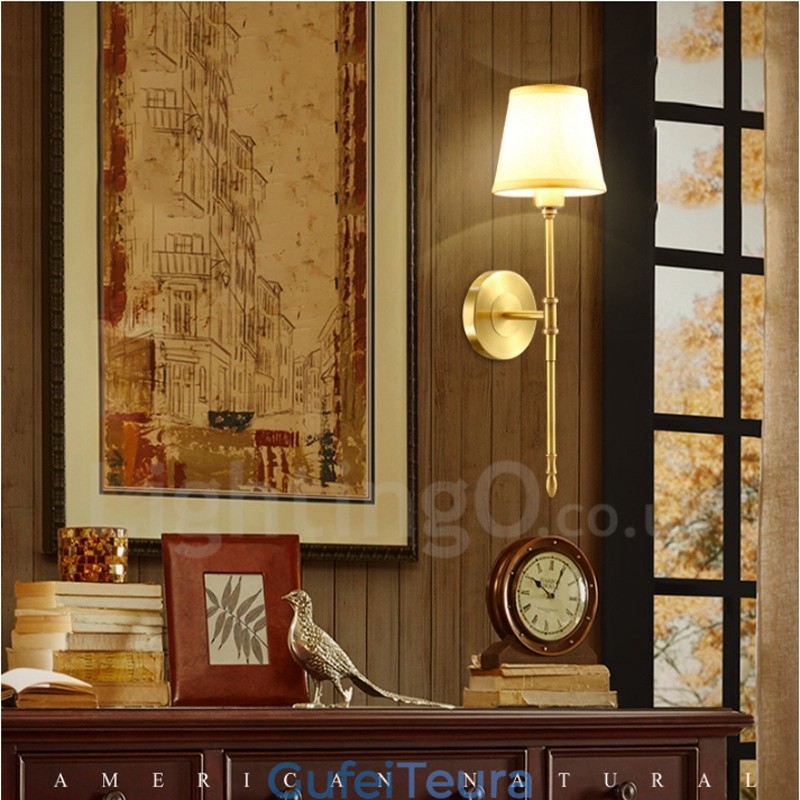 פמוטי קיר מקורה נחושת קלאסית מסורתית עם אור יחיד