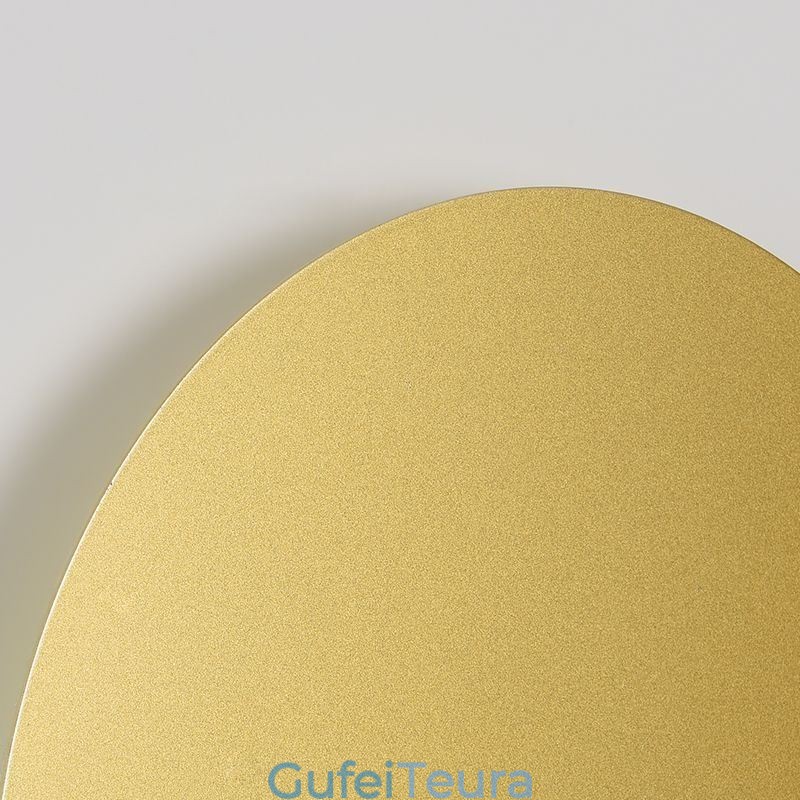 פמוט קיר נורדי שחור זהב עגול מלא נחושת