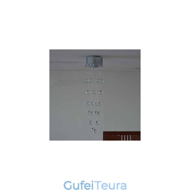 מנורת קריסטל יוקרתית