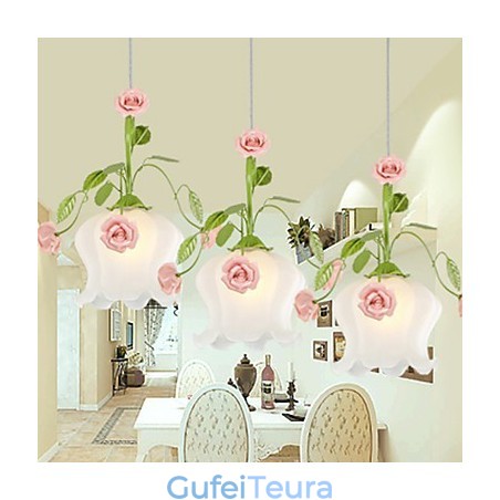 פרחים וצמחים לגן ליום האהבה סופגים אור כיפה